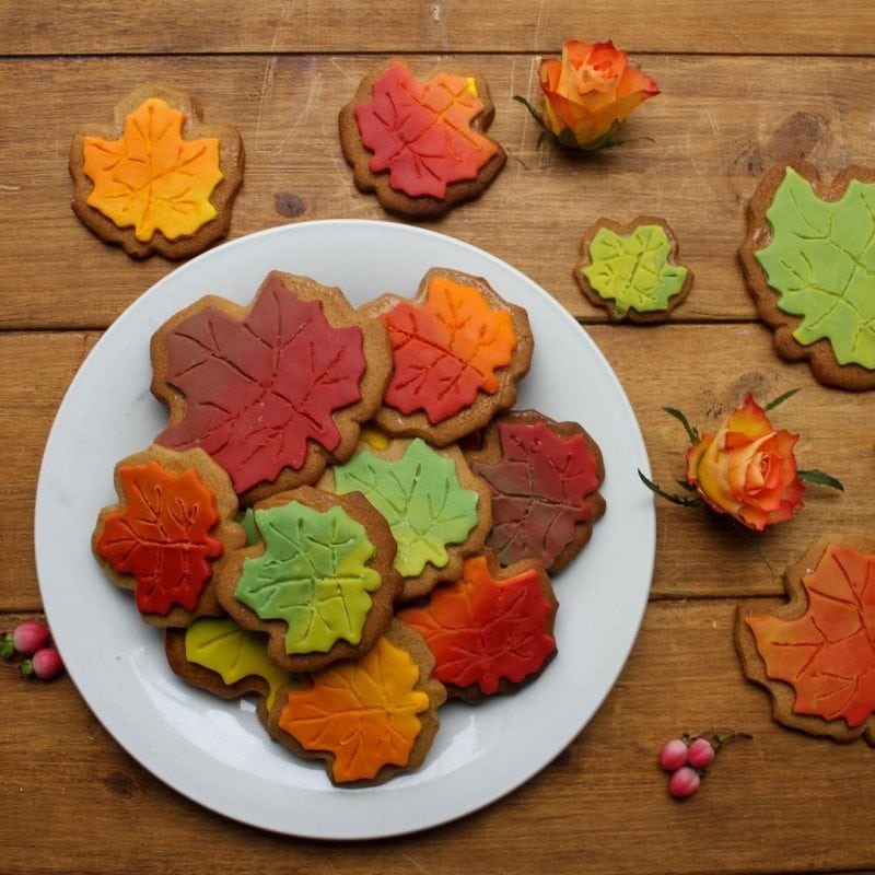 Maple Leaf Spiced Cookies In Autumn Colours Someone S Mum