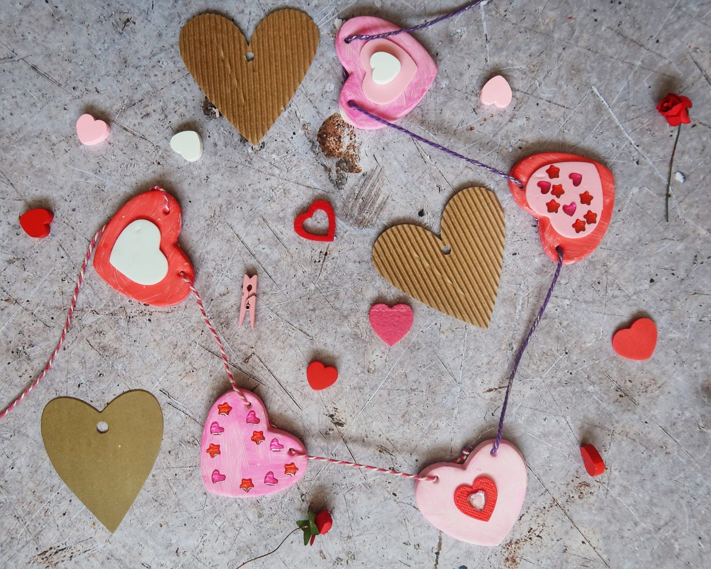 Valentine Decorations: DIY Cookie Cutter Clay Valentines Garland