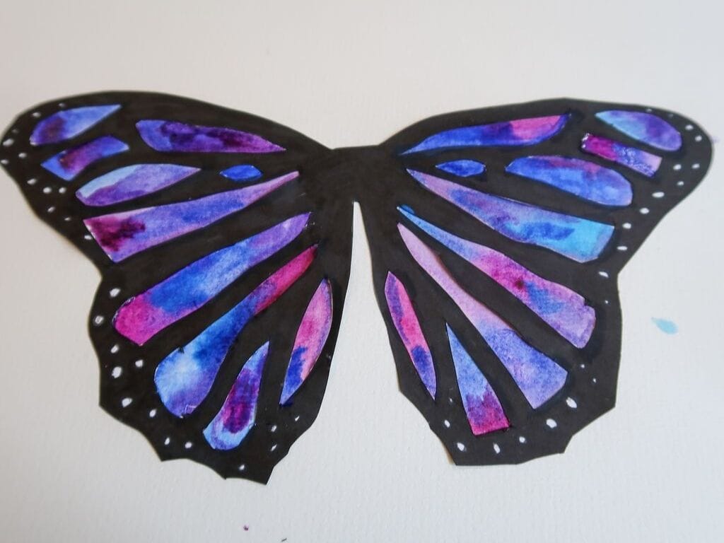 Watercolour blue and purple butterfly for easy butterfly craft